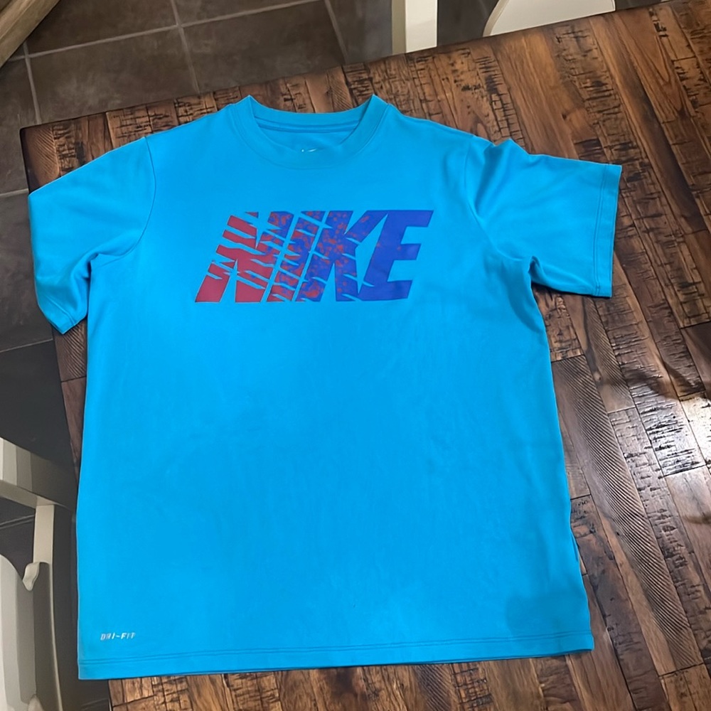 Kids (boys) Large Turquoise Nike Dri-Fit Tee (like new)
